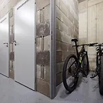 Apartman Aper * ズノイモ