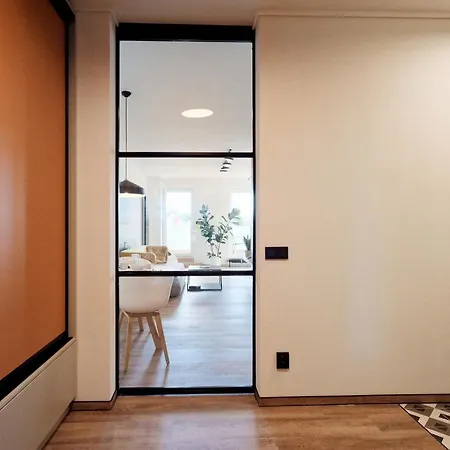 Apartman Aper *