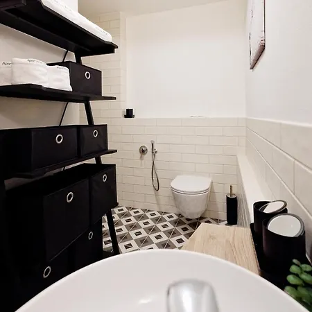 公寓 Apartman Aper *